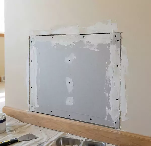 Why Homeowners and Businesses Choose Pompano Beach Water Damage Pro for Fixing Water Damaged Drywall in Pompano Beach, FL?
